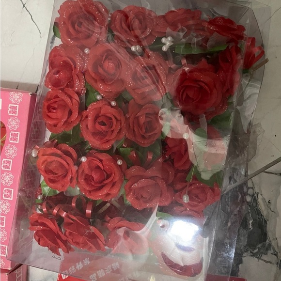 Chinese wedding pins and decoration - Picture 3 of 4